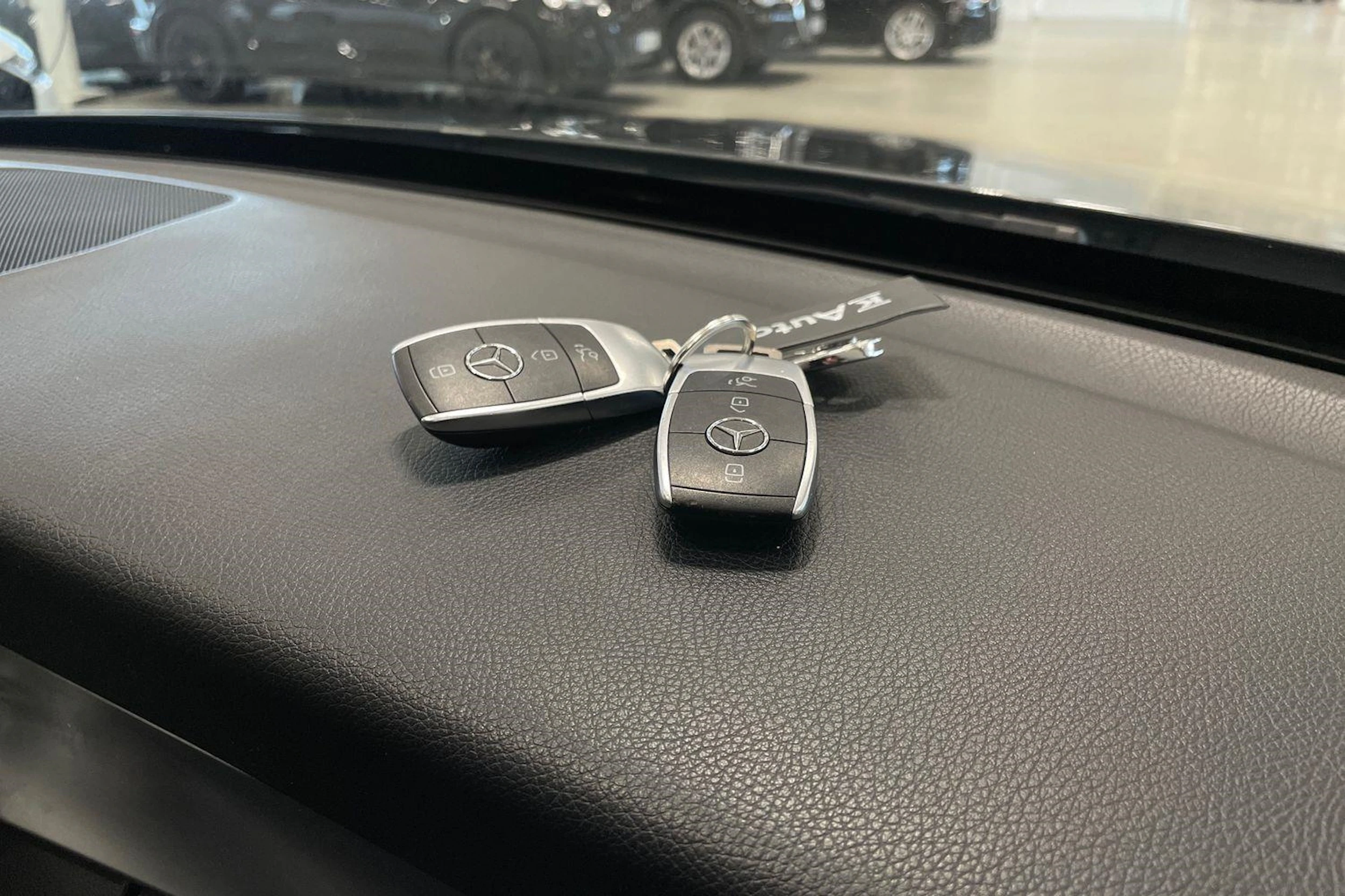 harmaa Mercedes-Benz C 2019 kuva 38.