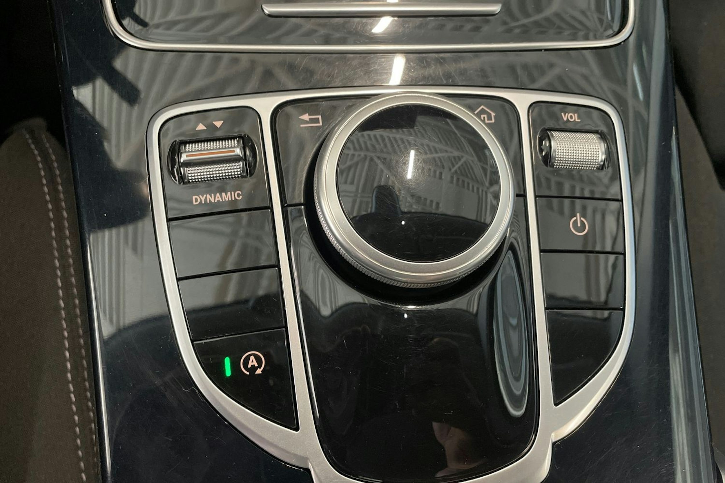 harmaa Mercedes-Benz C 2019 kuva 28.