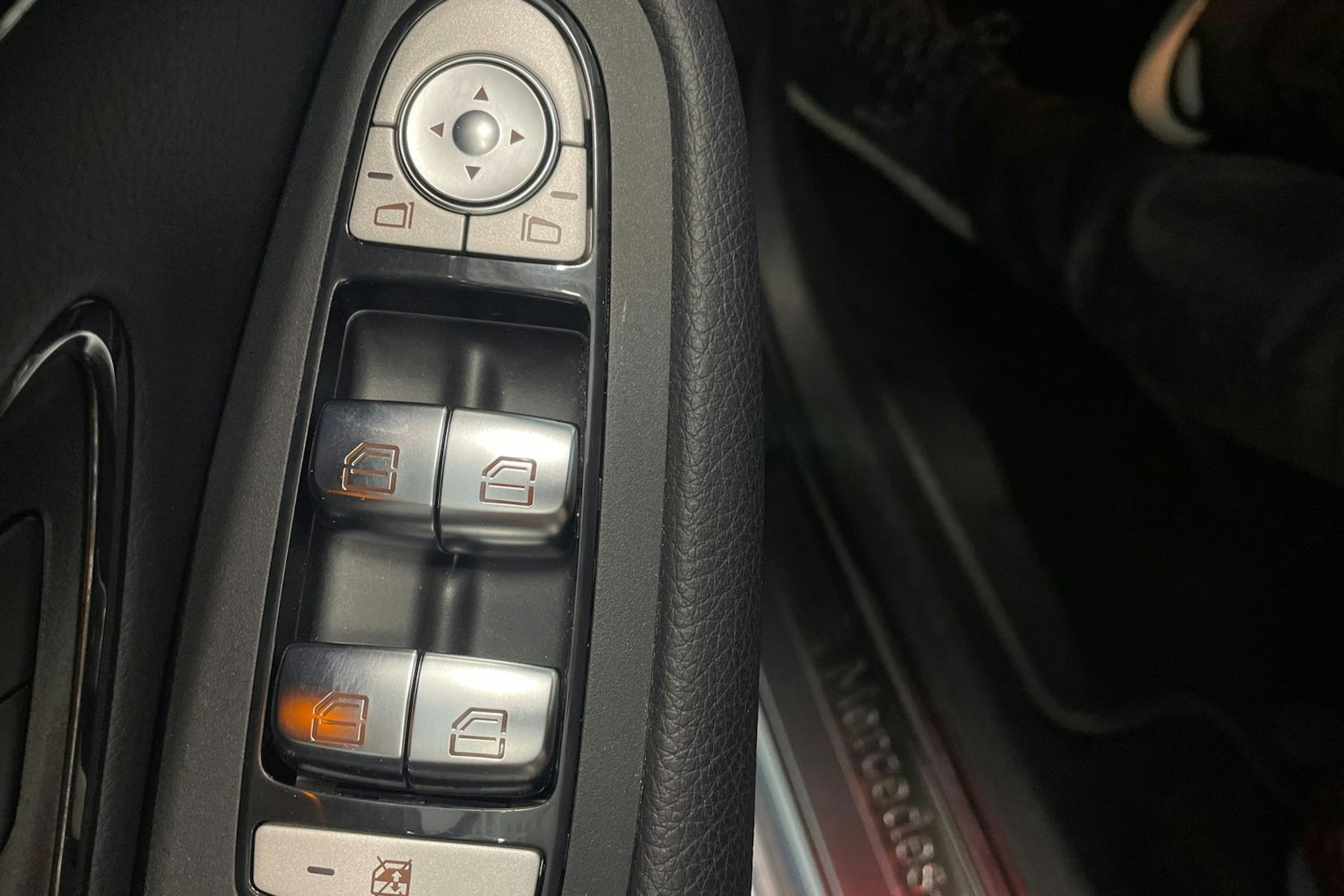 harmaa Mercedes-Benz C 2019 kuva 30.