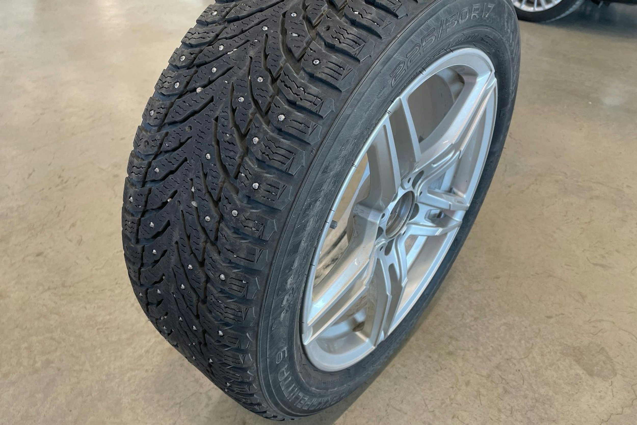 harmaa Mercedes-Benz C 2019 kuva 35.