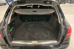 Musta Mercedes-Benz C 2019 kuva 14.