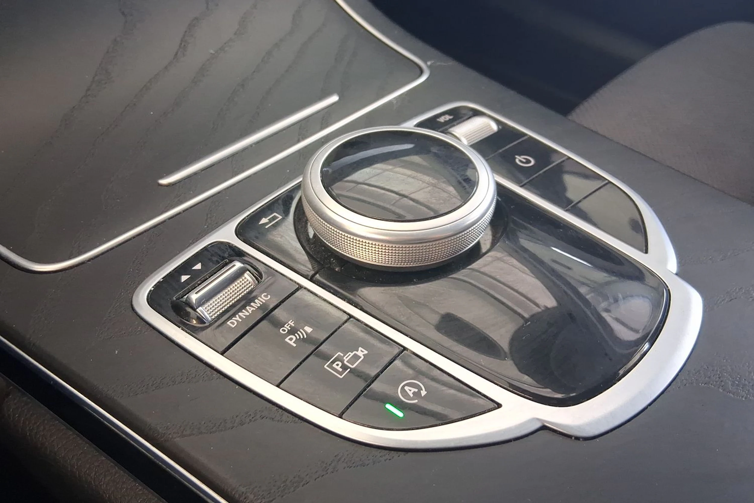 harmaa Mercedes-Benz C 2019 kuva 16.