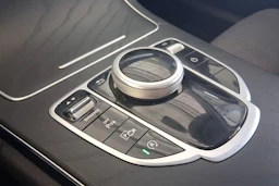 harmaa Mercedes-Benz C 2019 kuva 16.