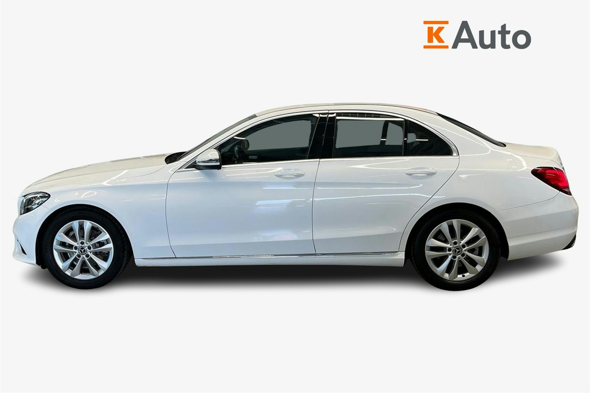 valkoinen Mercedes-Benz C 2019 kuva 6.