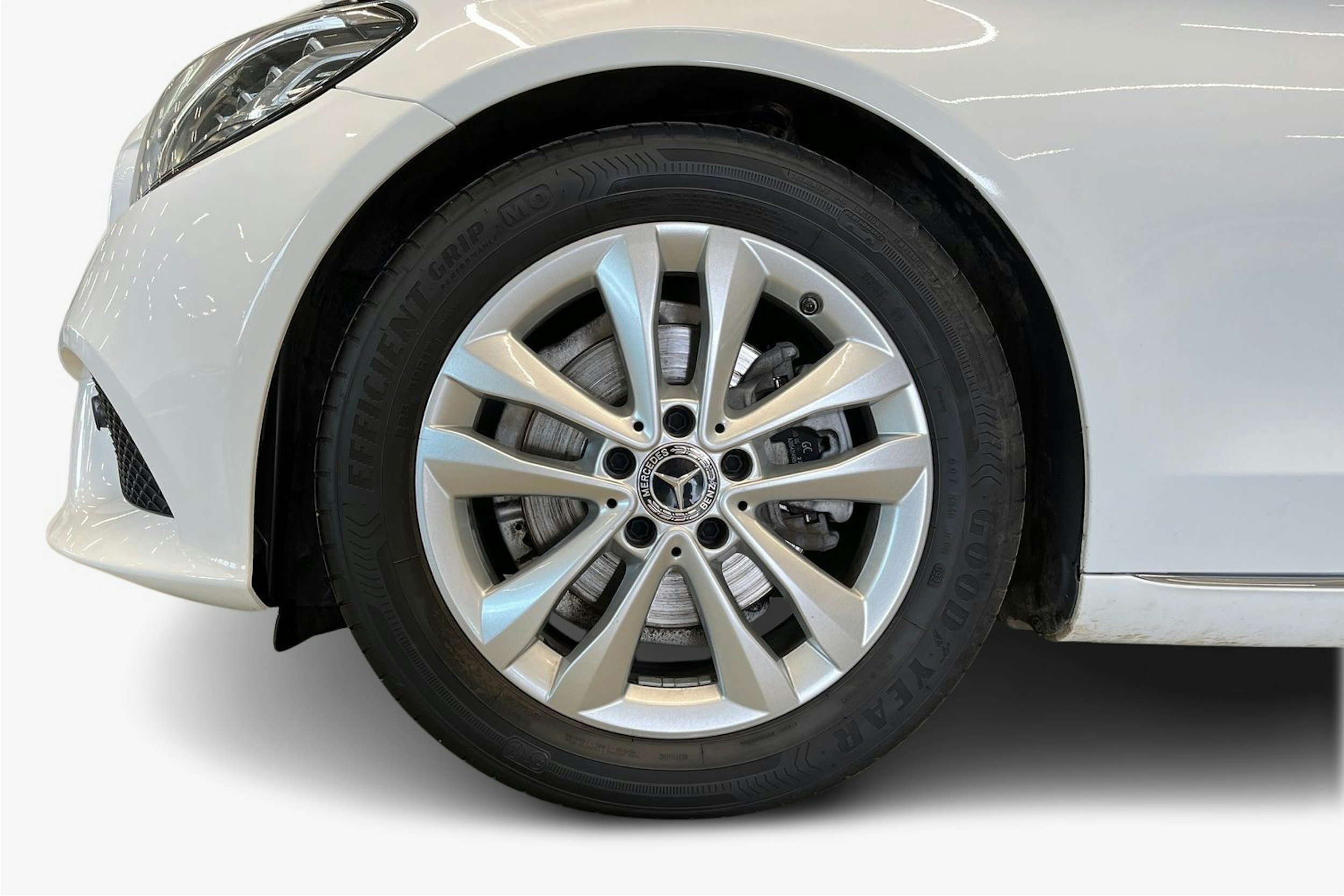 valkoinen Mercedes-Benz C 2019 kuva 11.