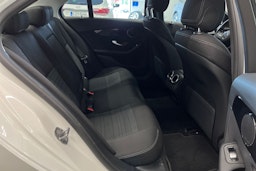 valkoinen Mercedes-Benz C 2019 kuva 18.