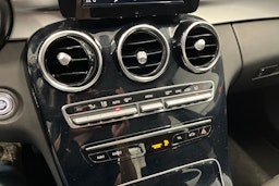 valkoinen Mercedes-Benz C 2019 kuva 20.