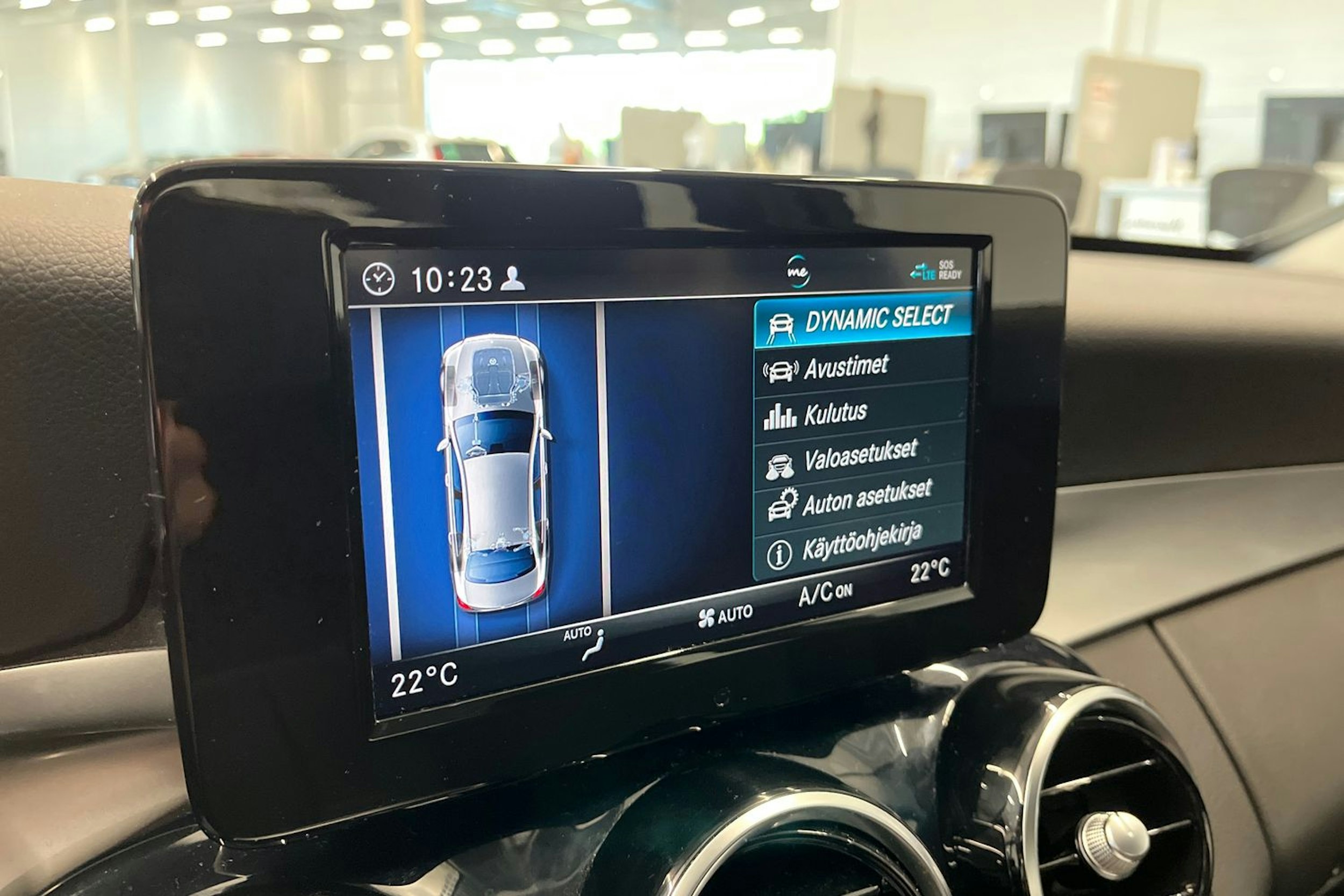 valkoinen Mercedes-Benz C 2019 kuva 25.
