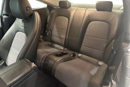 Valkoinen Mercedes-Benz C 2019 kuva 10.
