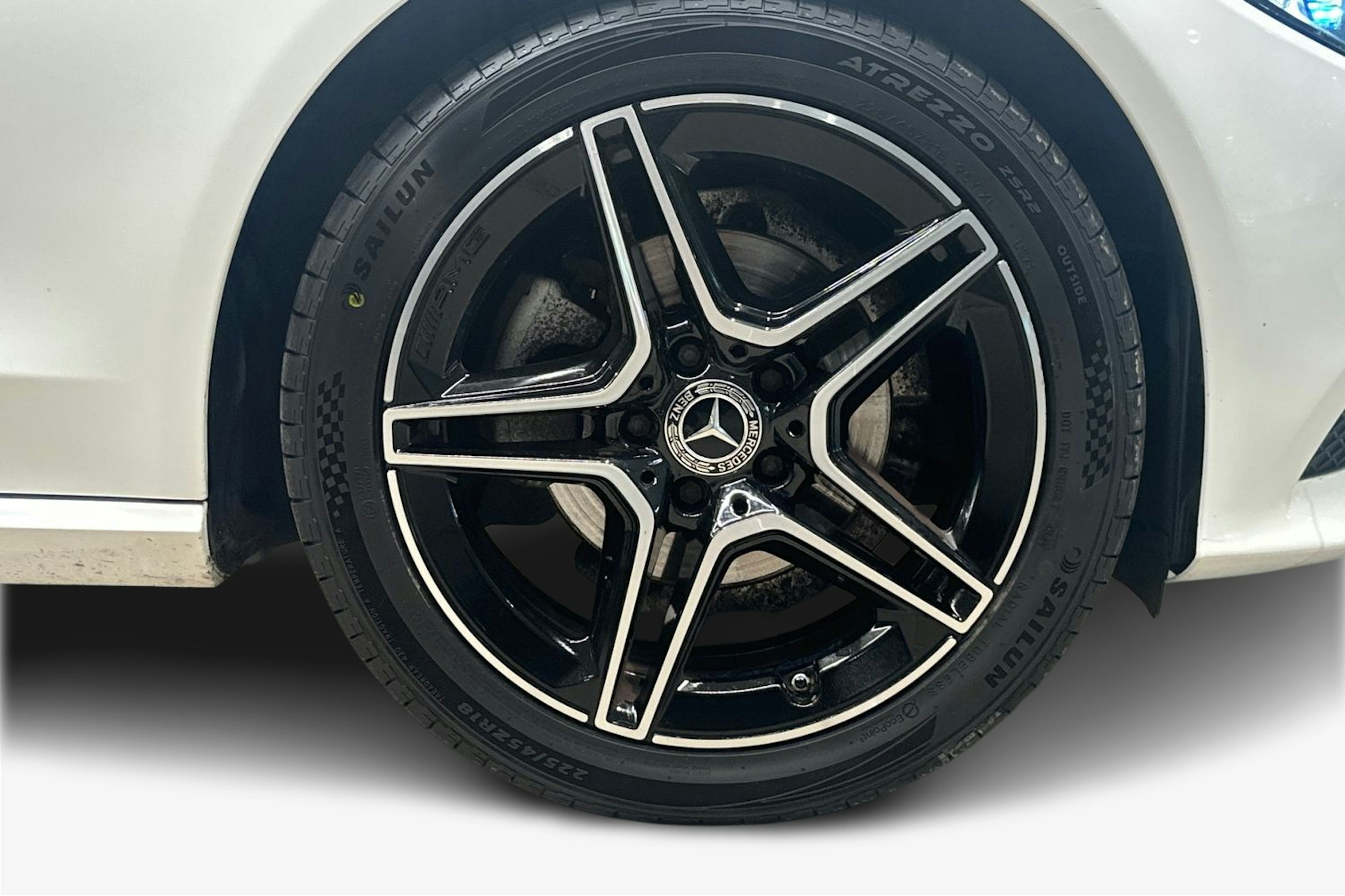Valkoinen Mercedes-Benz C 2019 kuva 11.