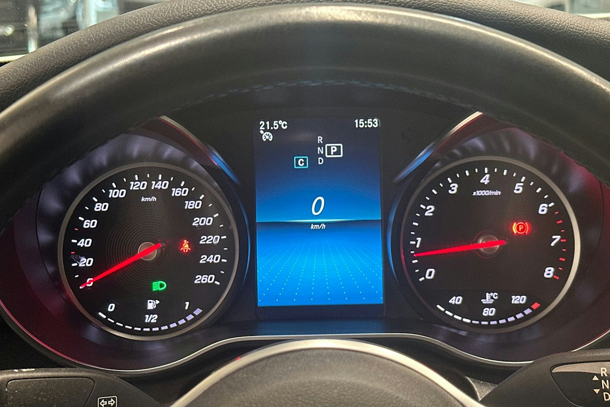 Valkoinen Mercedes-Benz C 2019 kuva 21.