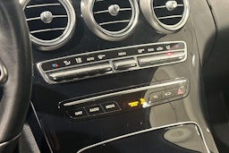 Valkoinen Mercedes-Benz C 2019 kuva 25.