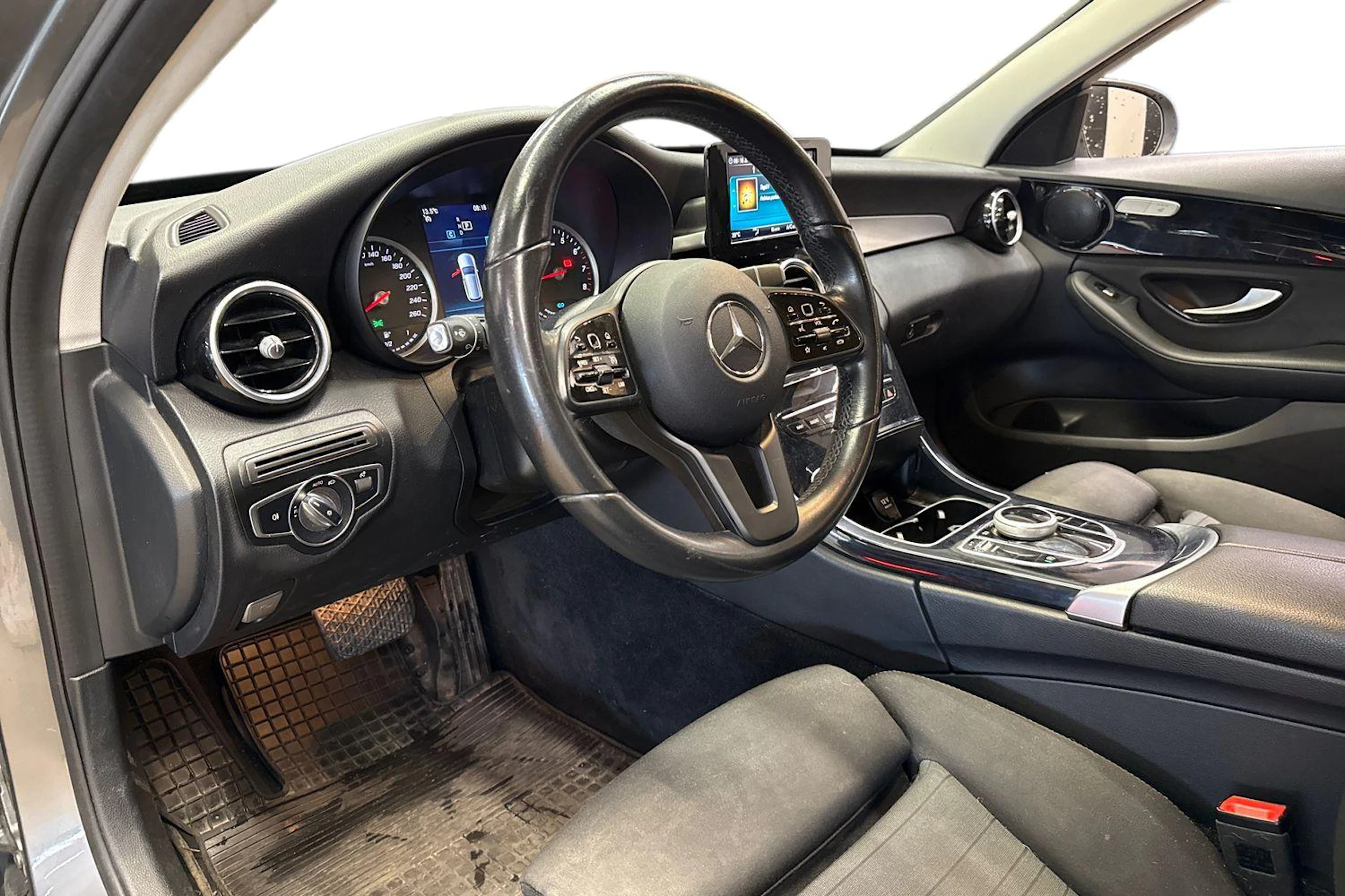 harmaa Mercedes-Benz C 2019 kuva 3.