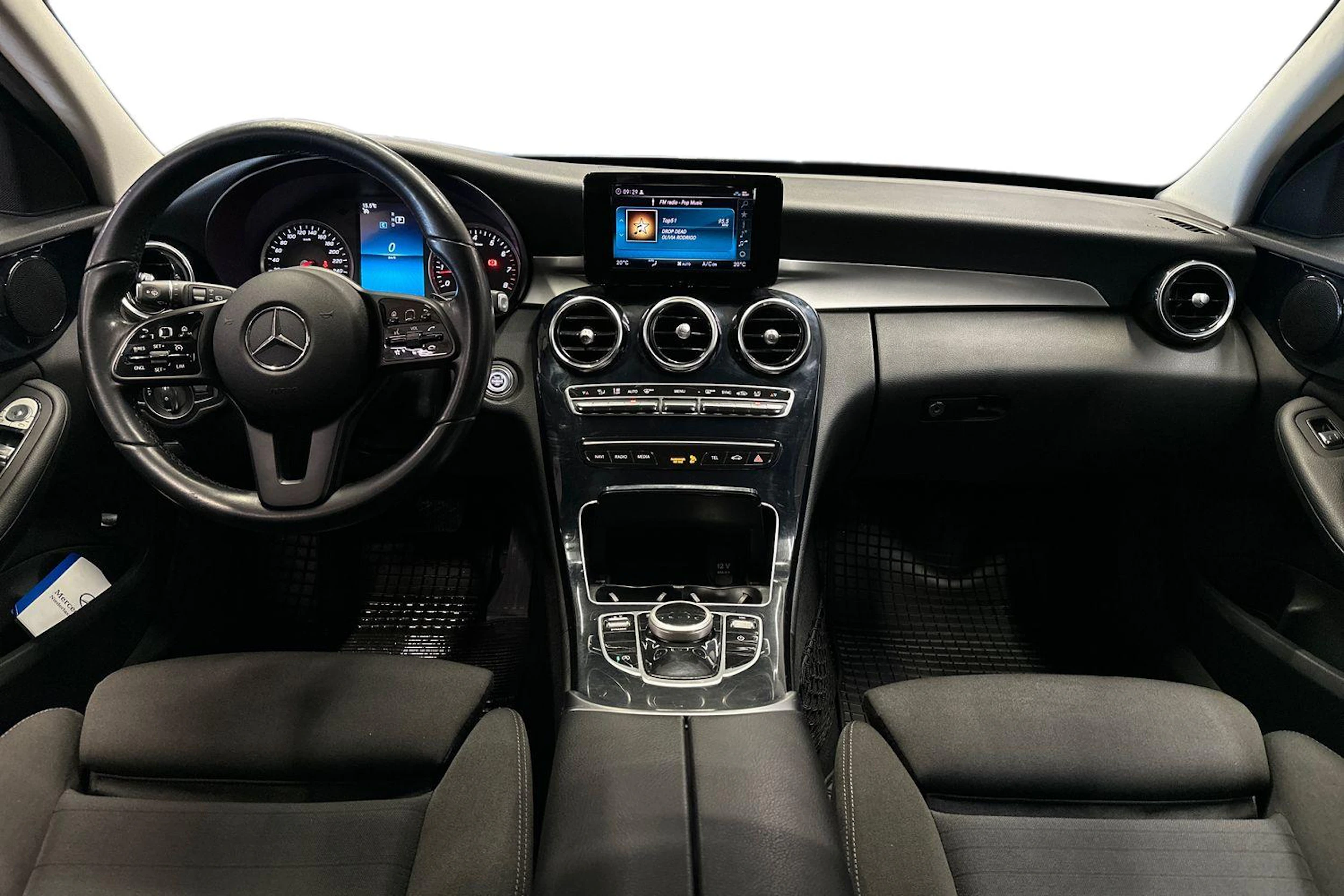 harmaa Mercedes-Benz C 2019 kuva 7.