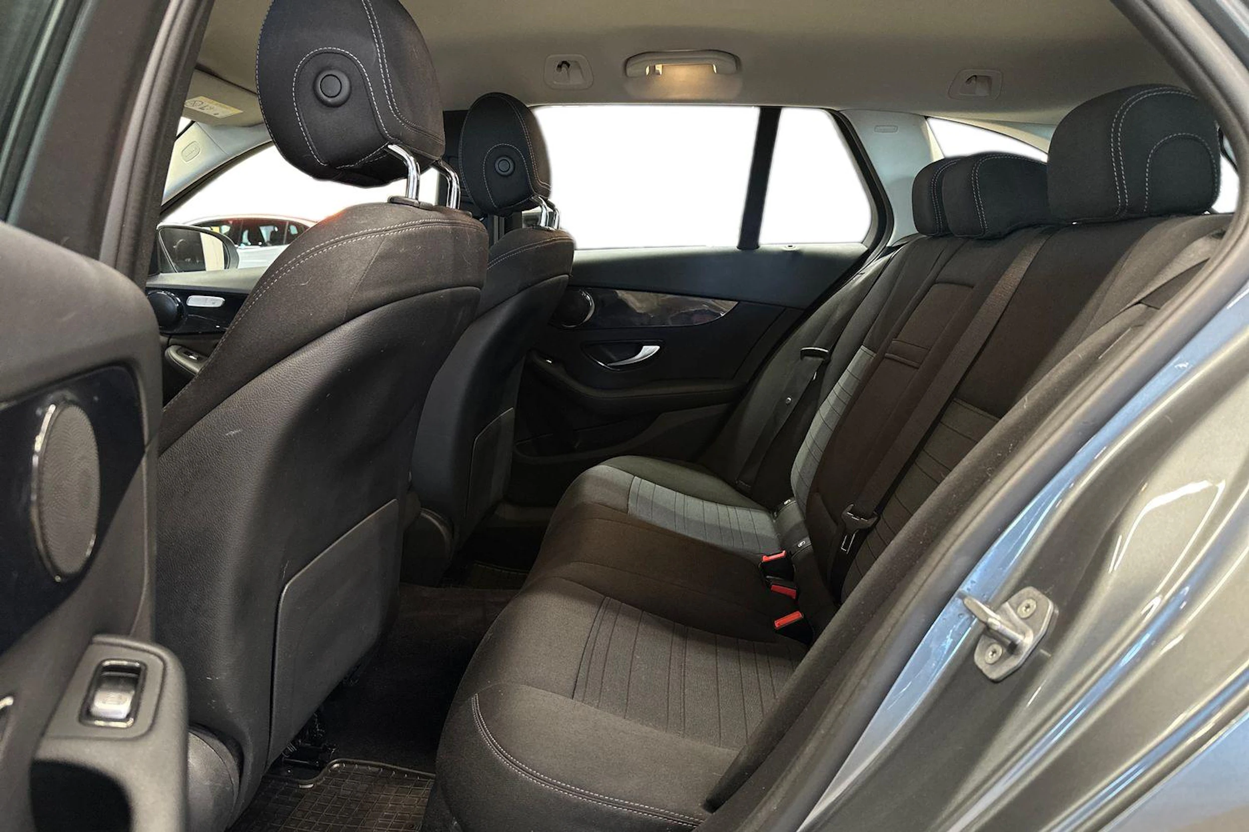 harmaa Mercedes-Benz C 2019 kuva 8.