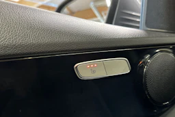 harmaa Mercedes-Benz C 2019 kuva 18.