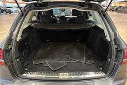 harmaa Mercedes-Benz C 2019 kuva 20.