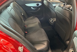 punainen Mercedes-Benz C 2019 kuva 17.