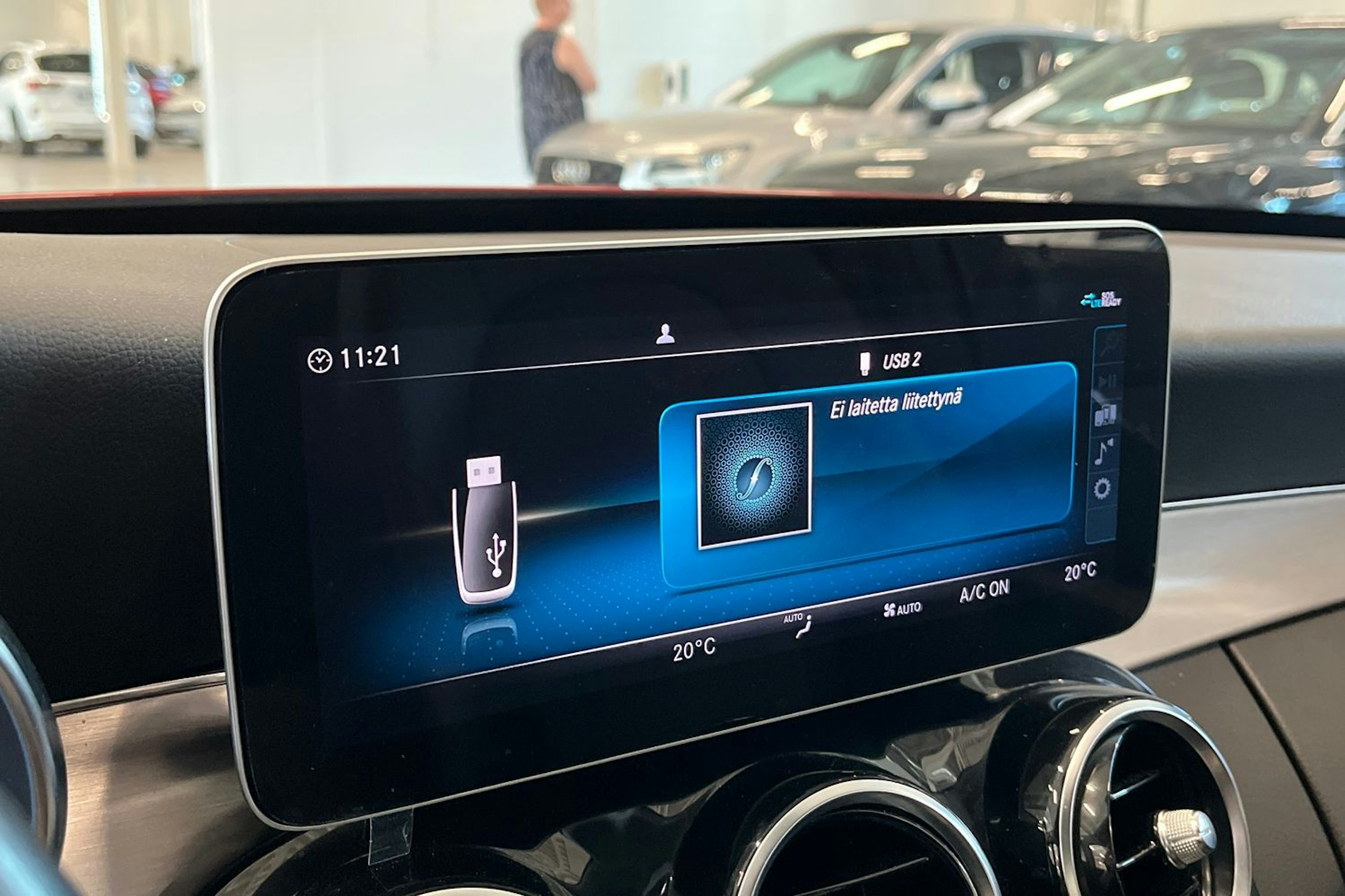 punainen Mercedes-Benz C 2019 kuva 21.