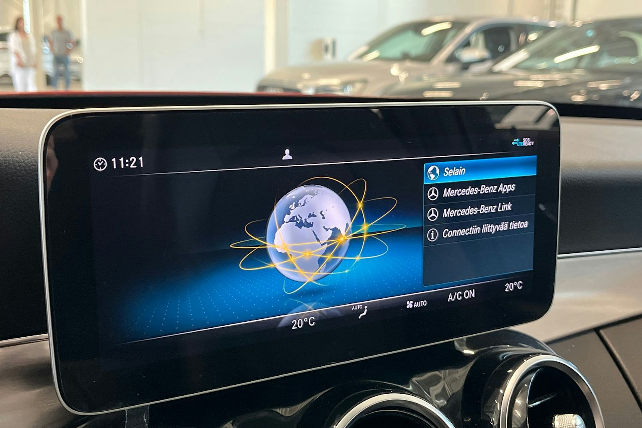 punainen Mercedes-Benz C 2019 kuva 23.