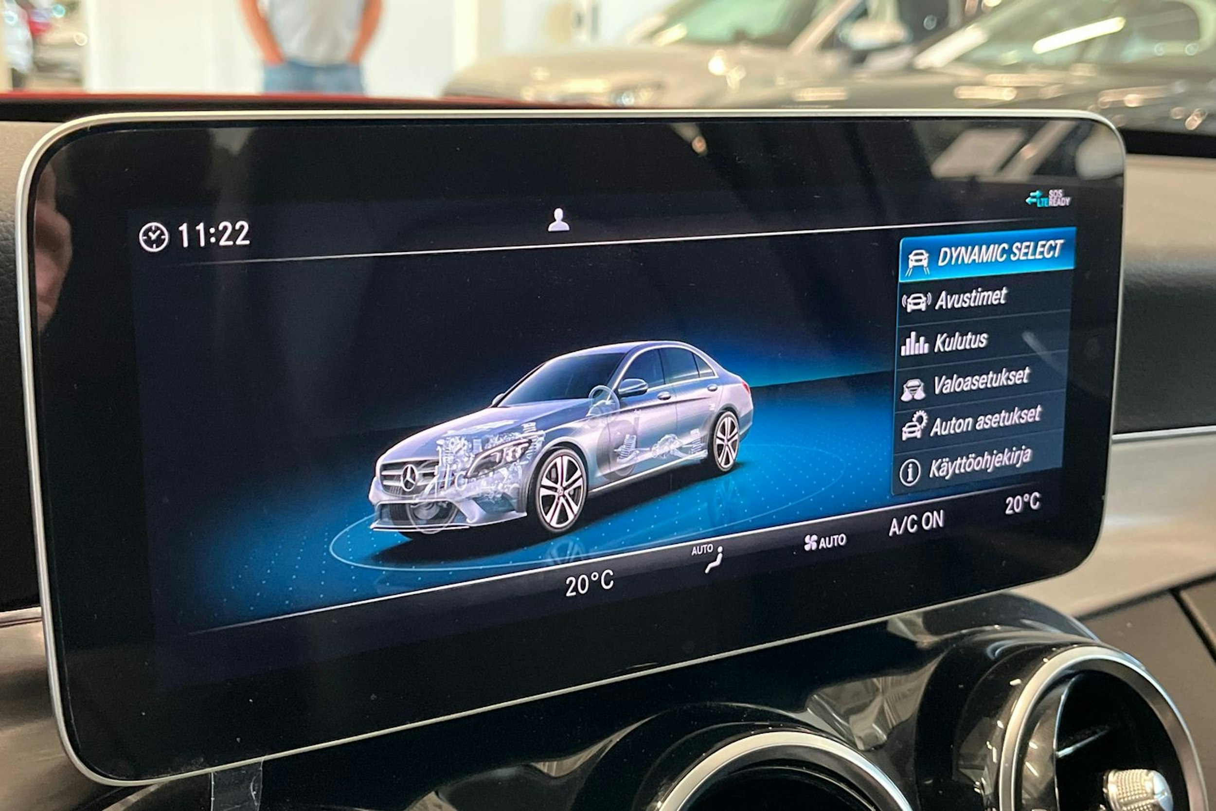 punainen Mercedes-Benz C 2019 kuva 24.