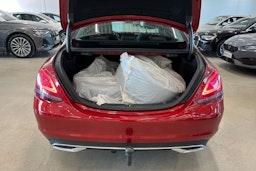 punainen Mercedes-Benz C 2019 kuva 32.