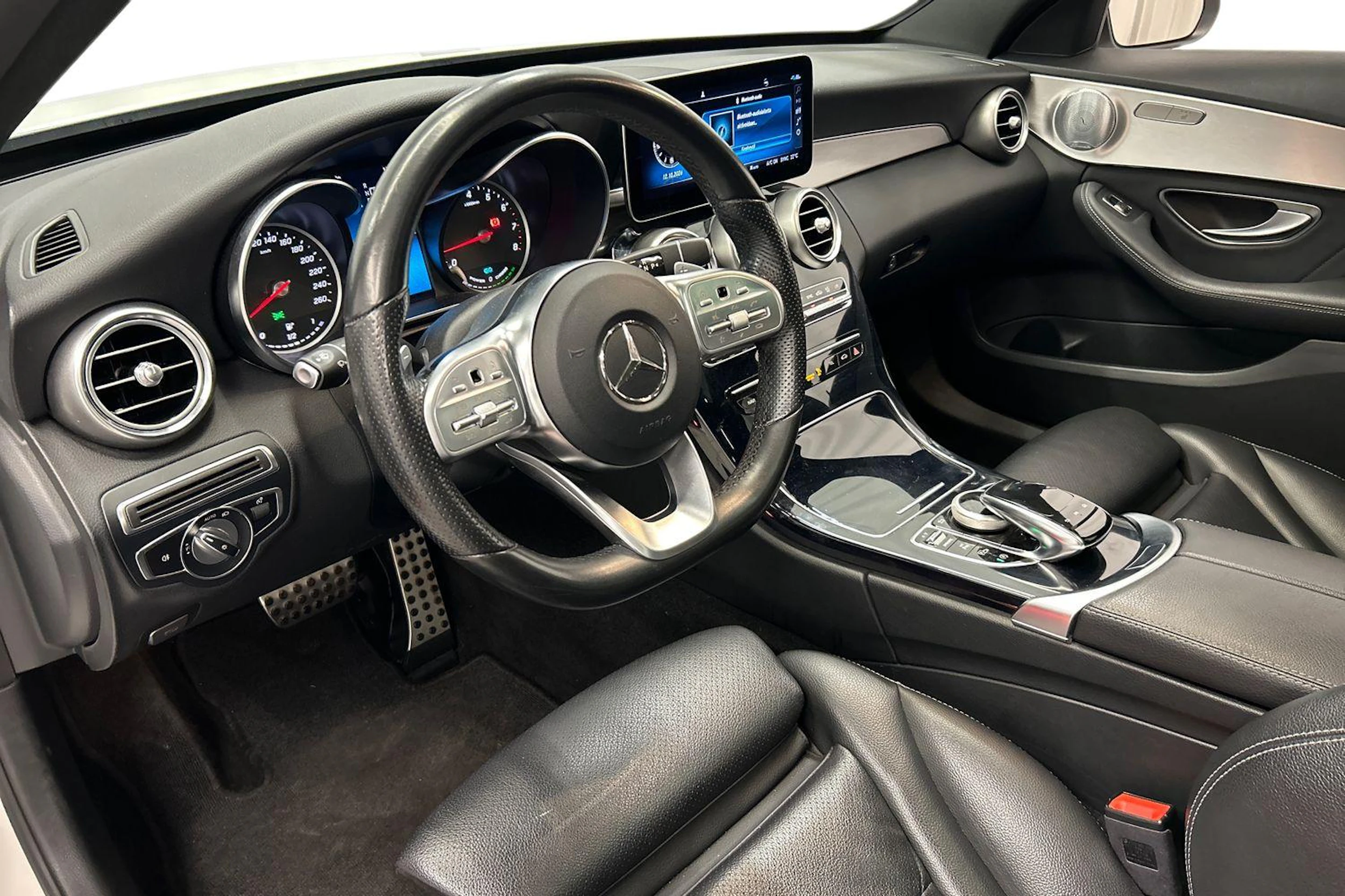 valkoinen Mercedes-Benz C 2020 kuva 6.