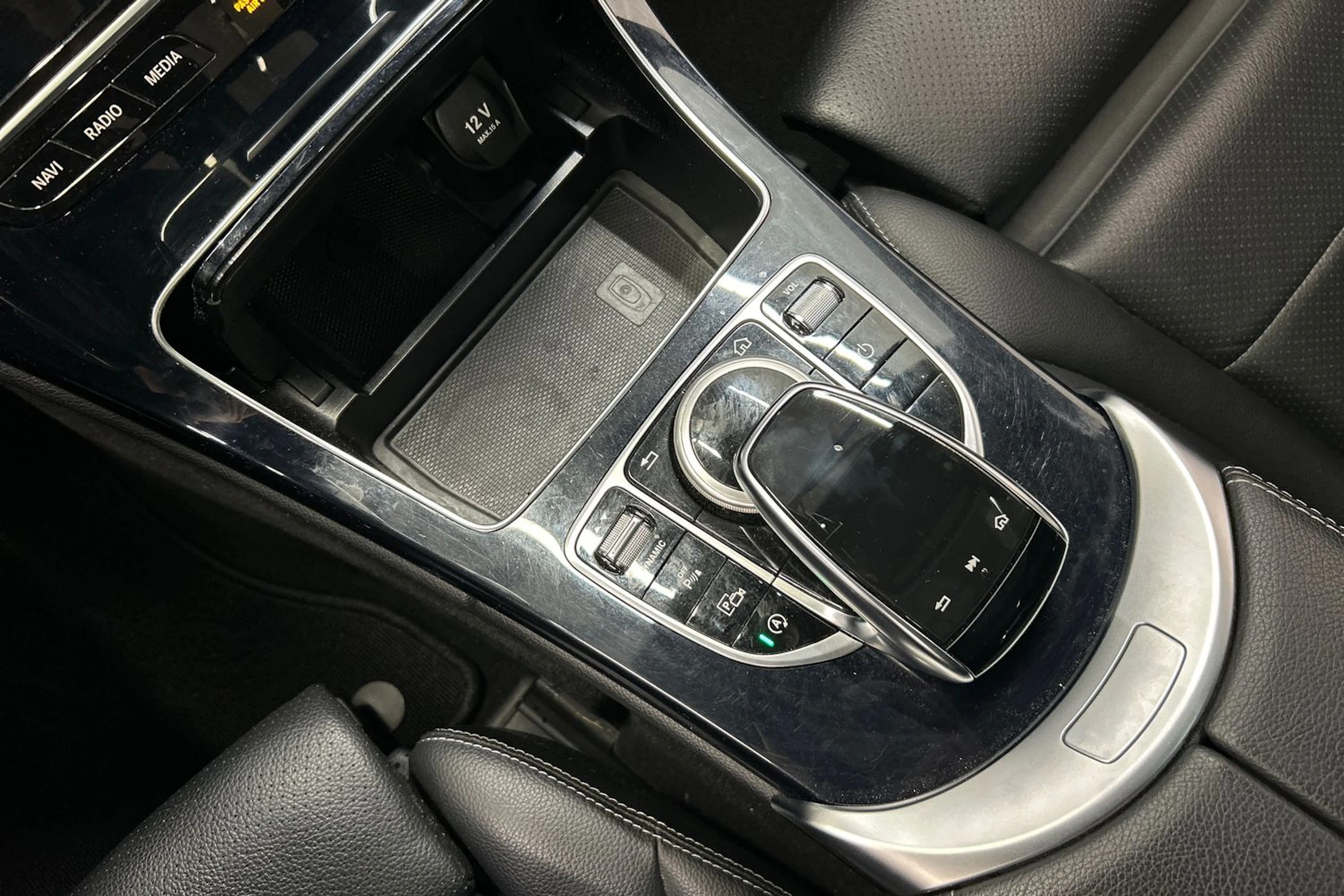 valkoinen Mercedes-Benz C 2020 kuva 25.