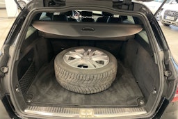 musta Mercedes-Benz C 2020 kuva 23.