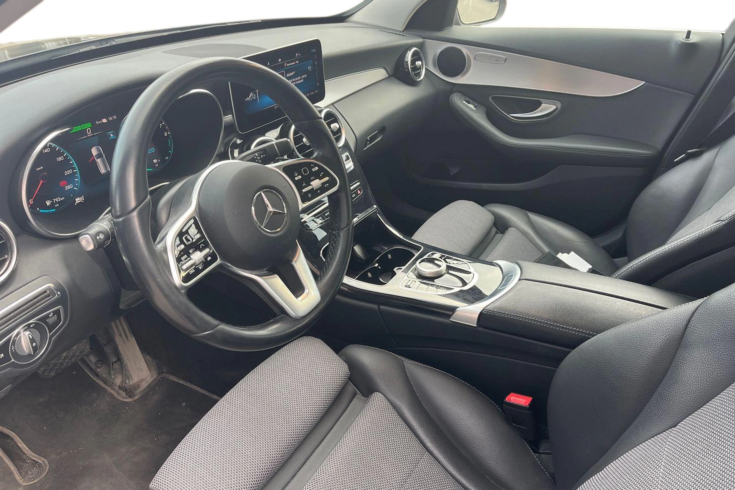 harmaa Mercedes-Benz C 2020 kuva 3.