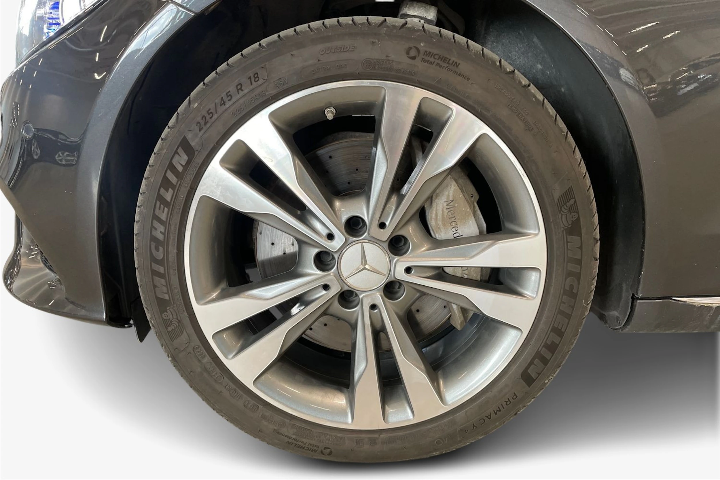 harmaa Mercedes-Benz C 2020 kuva 12.