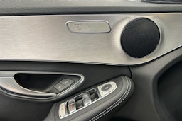 harmaa Mercedes-Benz C 2020 kuva 17.