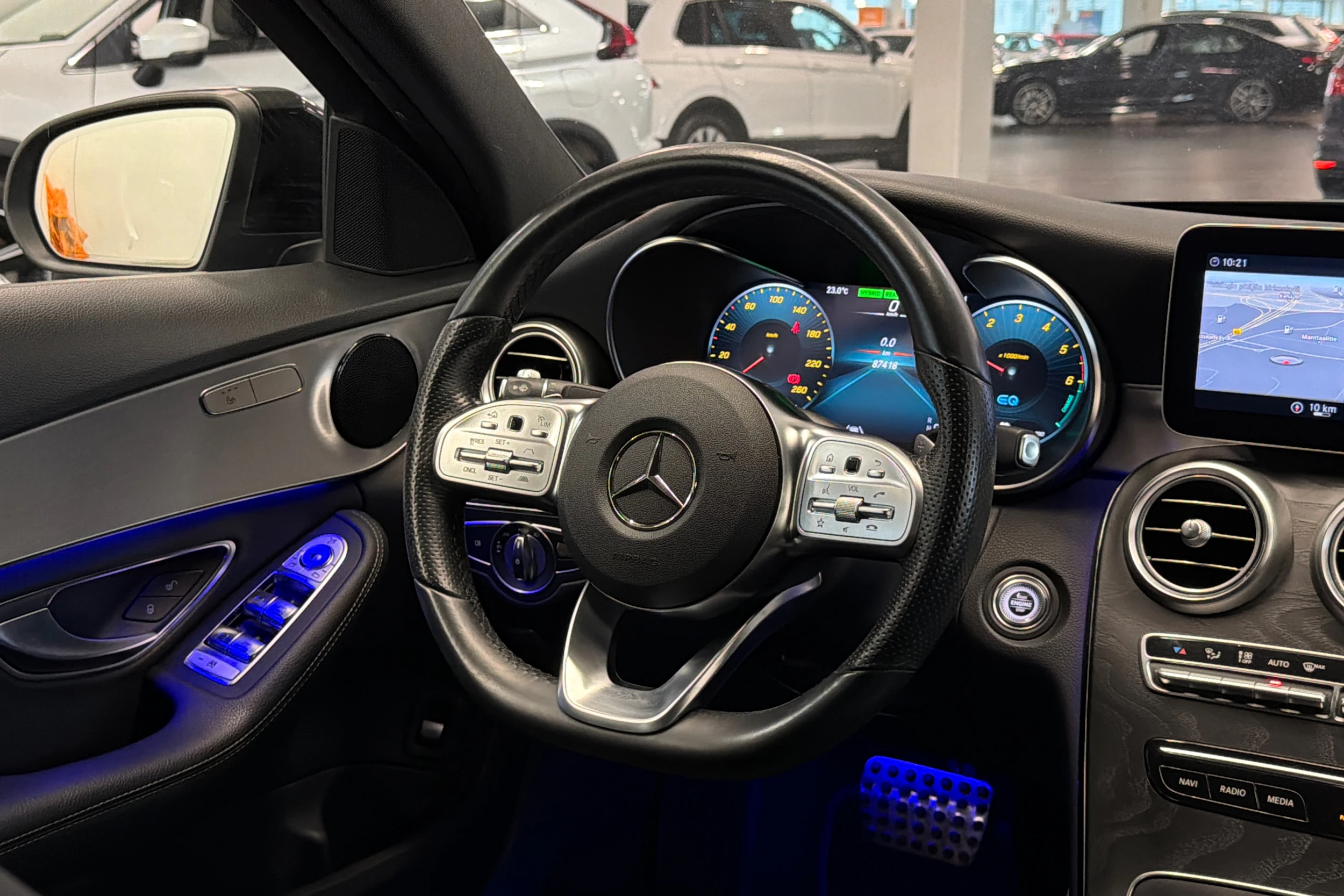 Harmaa Mercedes-Benz C 2020 kuva 14.