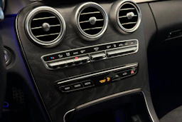 Harmaa Mercedes-Benz C 2020 kuva 21.