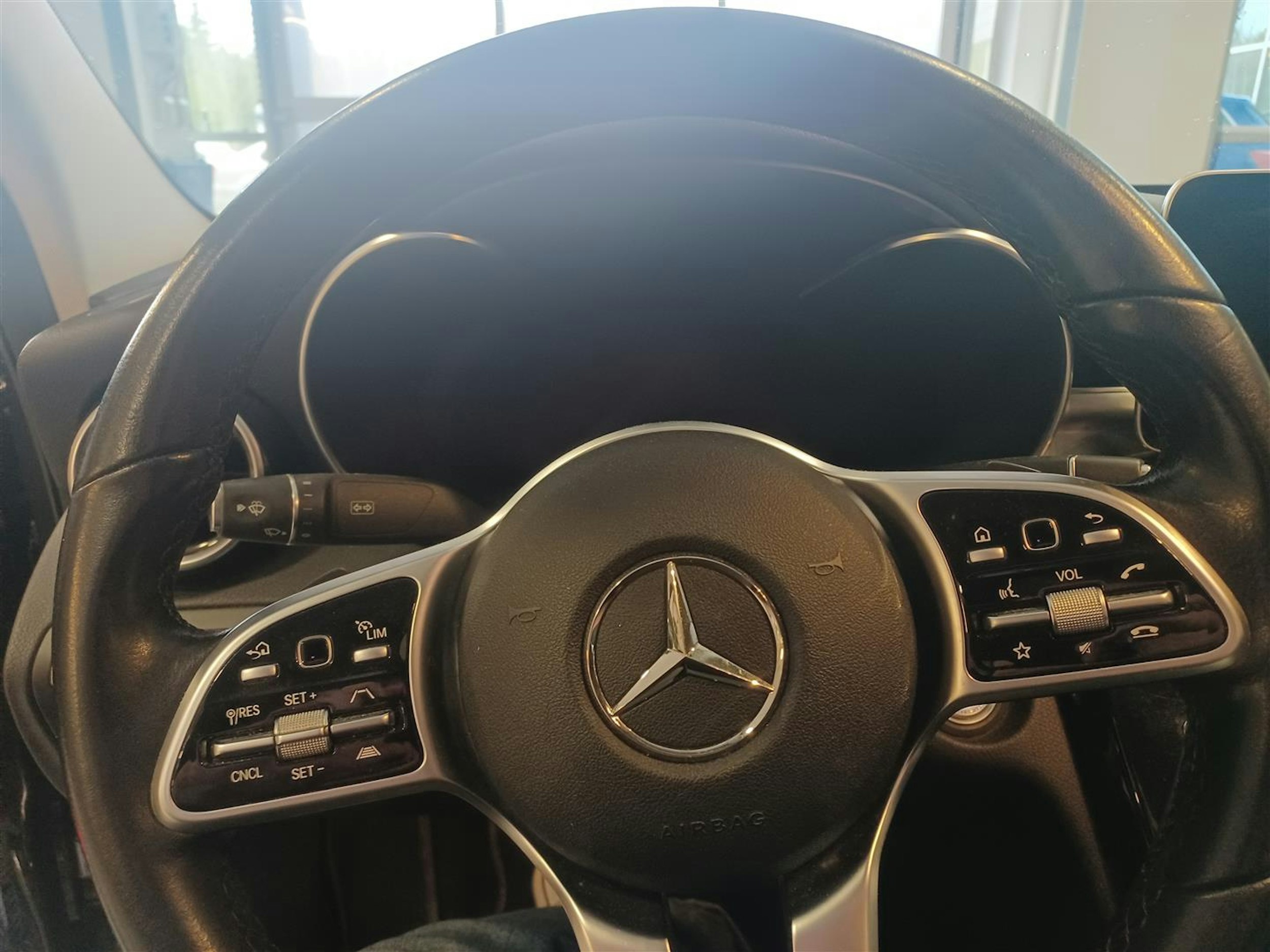 Harmaa Mercedes-Benz C 2020 kuva 4.