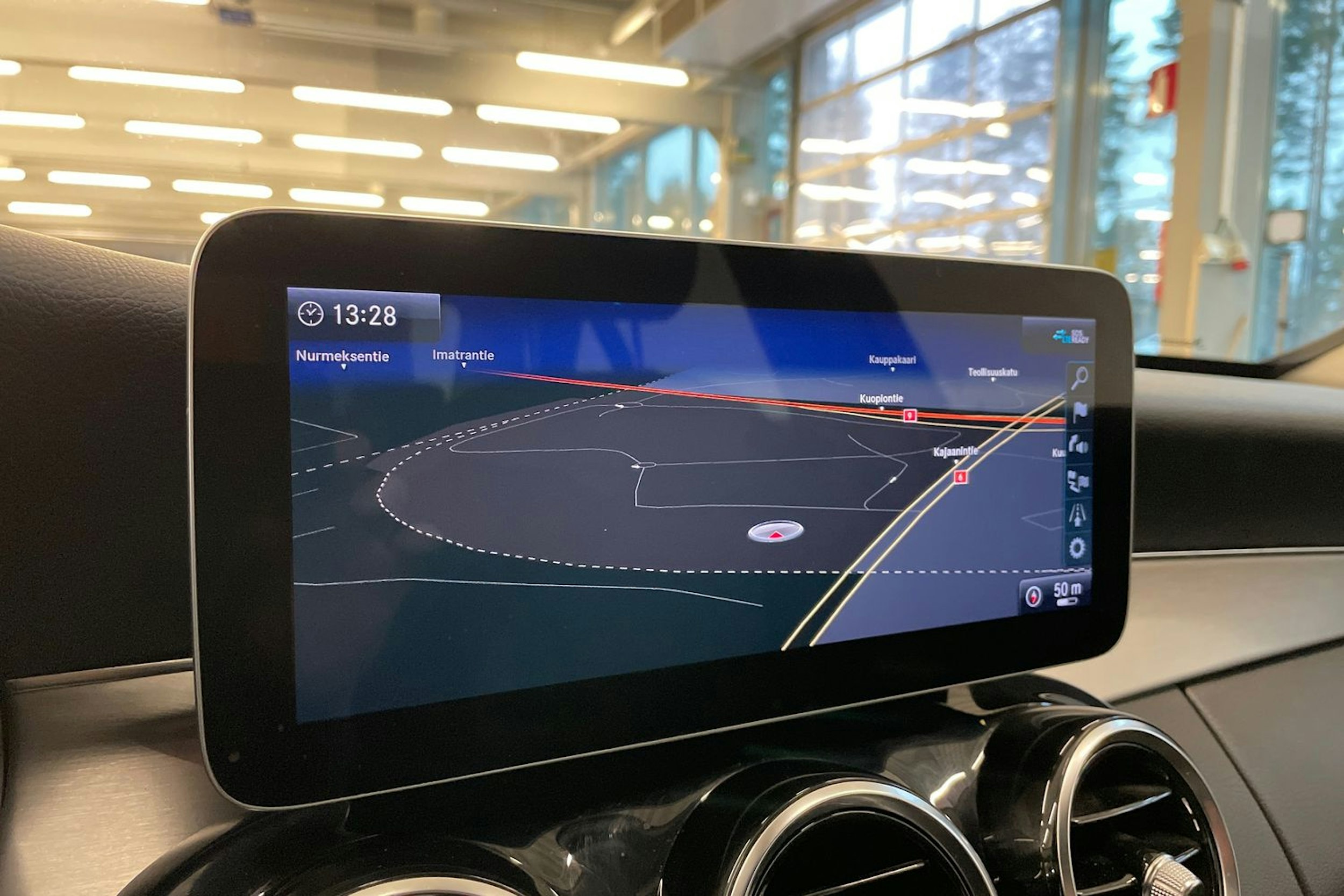 Harmaa Mercedes-Benz C 2020 kuva 18.