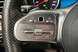 musta Mercedes-Benz C 2020 kuva 11.