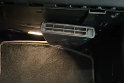 musta Mercedes-Benz C 2020 kuva 25.