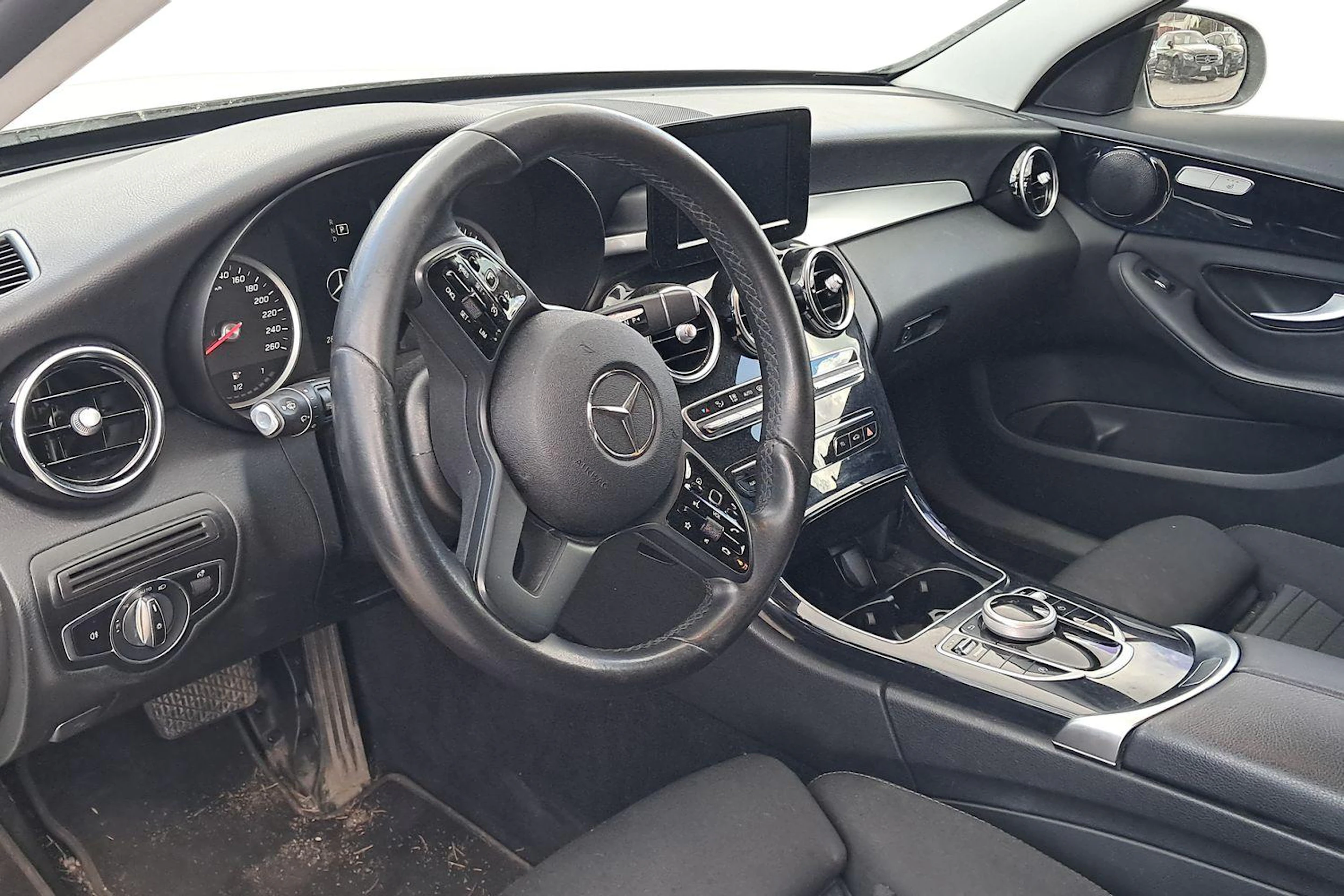 valkoinen Mercedes-Benz C 2020 kuva 3.