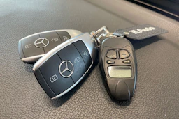 valkoinen Mercedes-Benz C 2020 kuva 34.