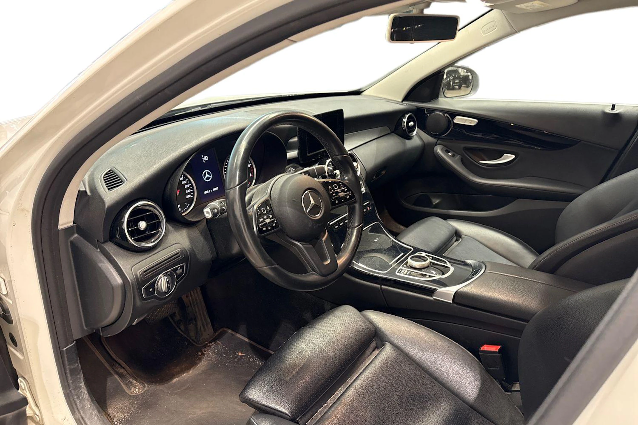 valkoinen Mercedes-Benz C 2020 kuva 3.