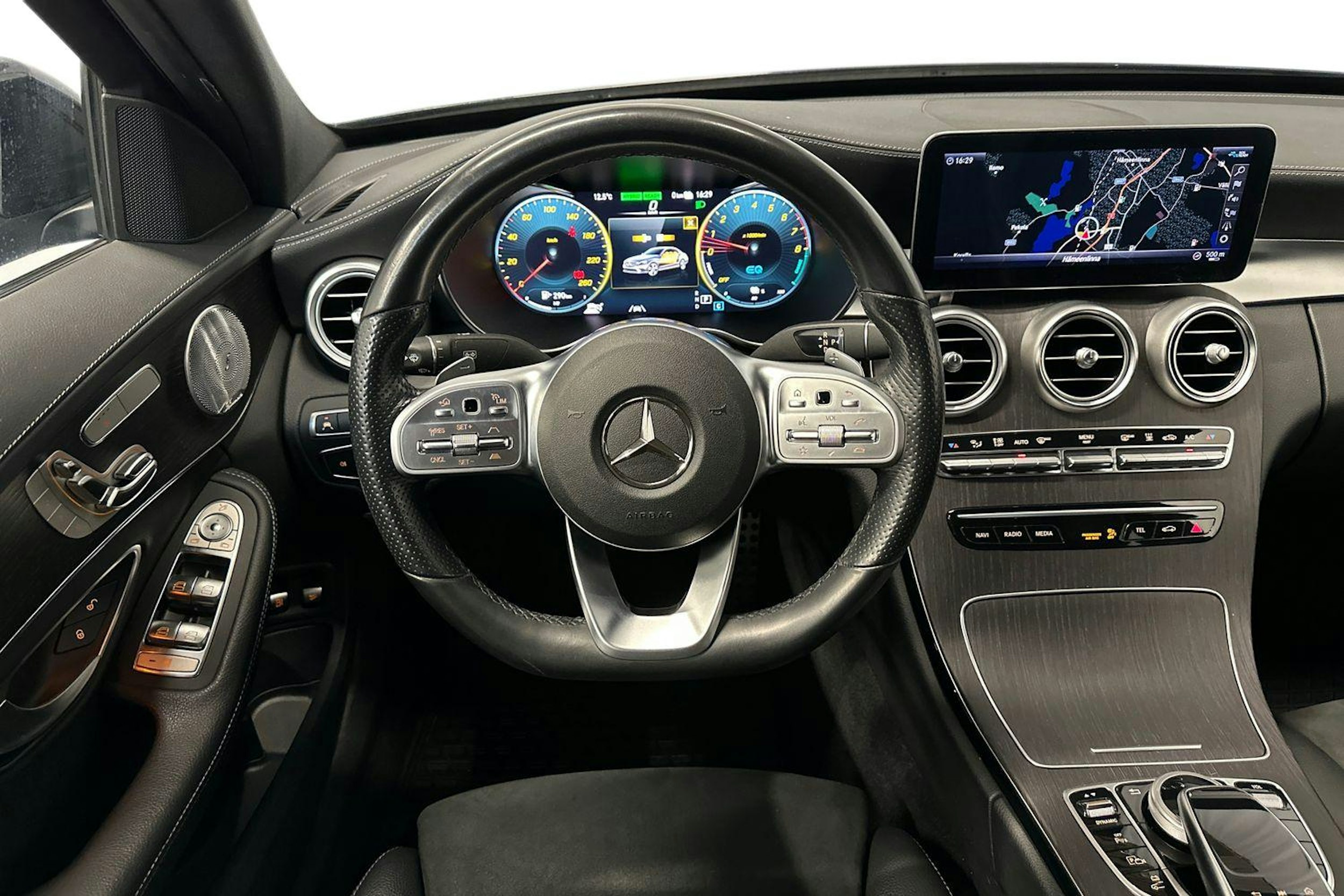 sininen Mercedes-Benz C 2020 kuva 9.