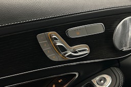 sininen Mercedes-Benz C 2020 kuva 13.