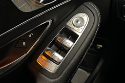 sininen Mercedes-Benz C 2020 kuva 15.