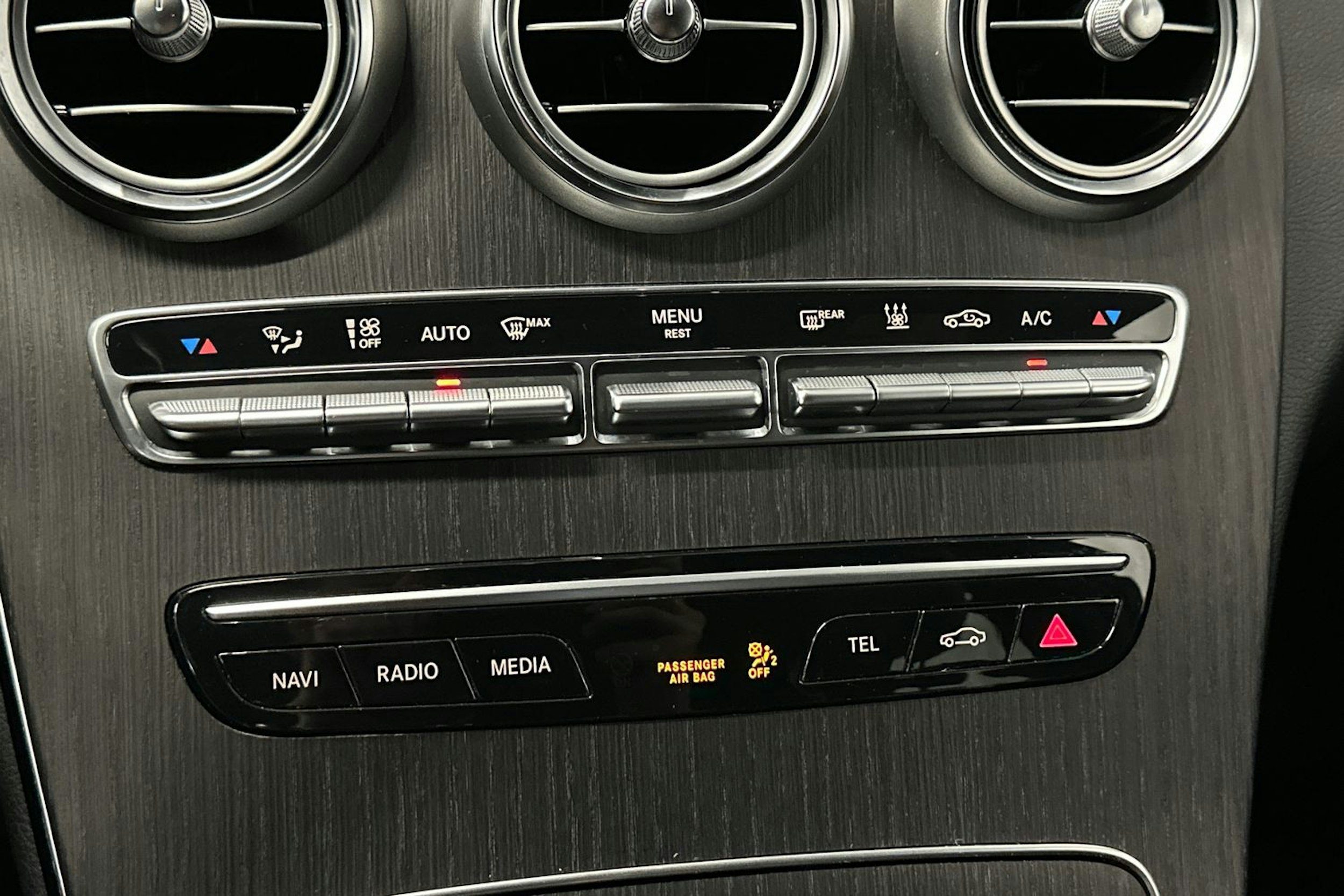 sininen Mercedes-Benz C 2020 kuva 23.