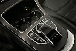 sininen Mercedes-Benz C 2020 kuva 24.