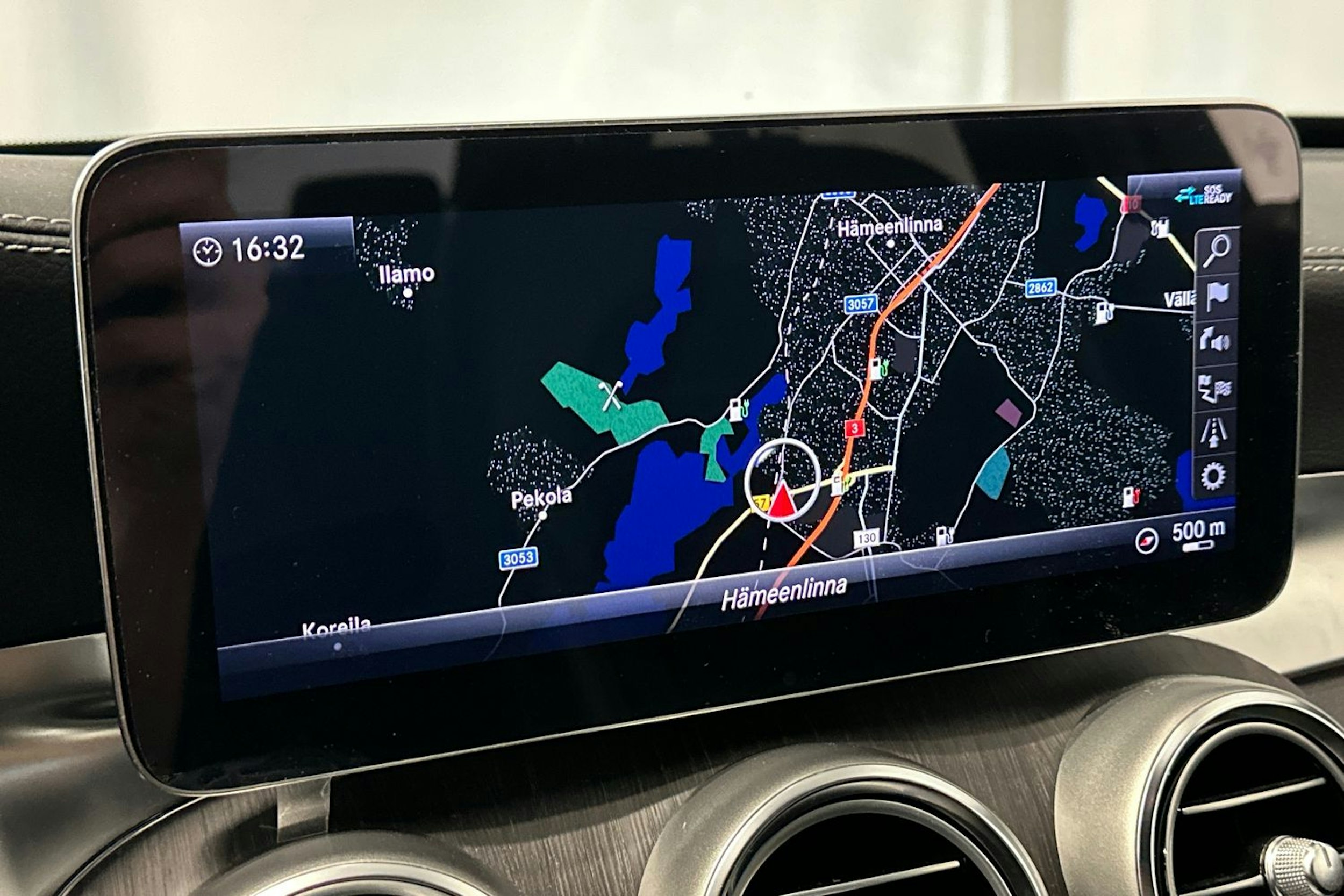 sininen Mercedes-Benz C 2020 kuva 25.