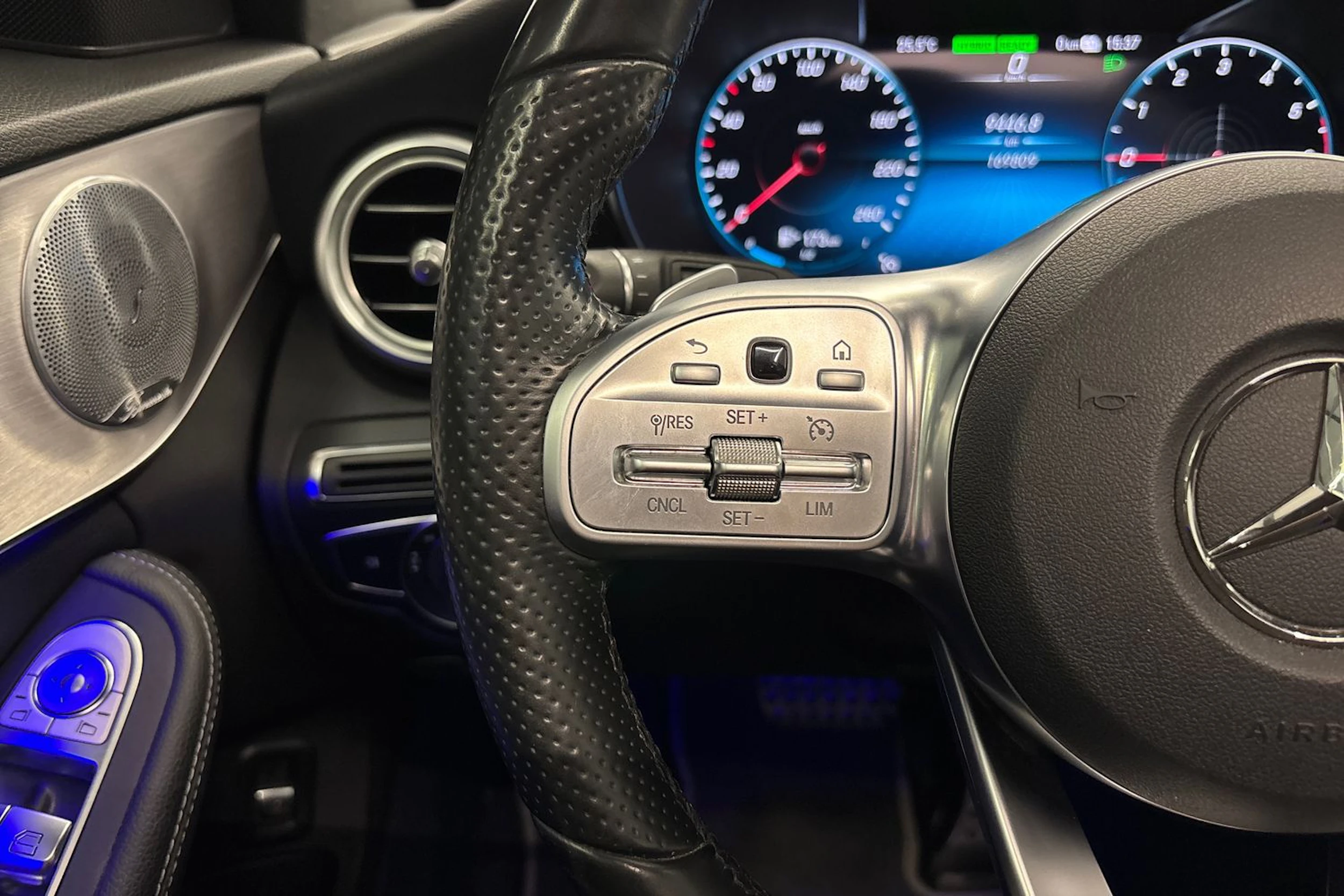 musta Mercedes-Benz C 2020 kuva 16.