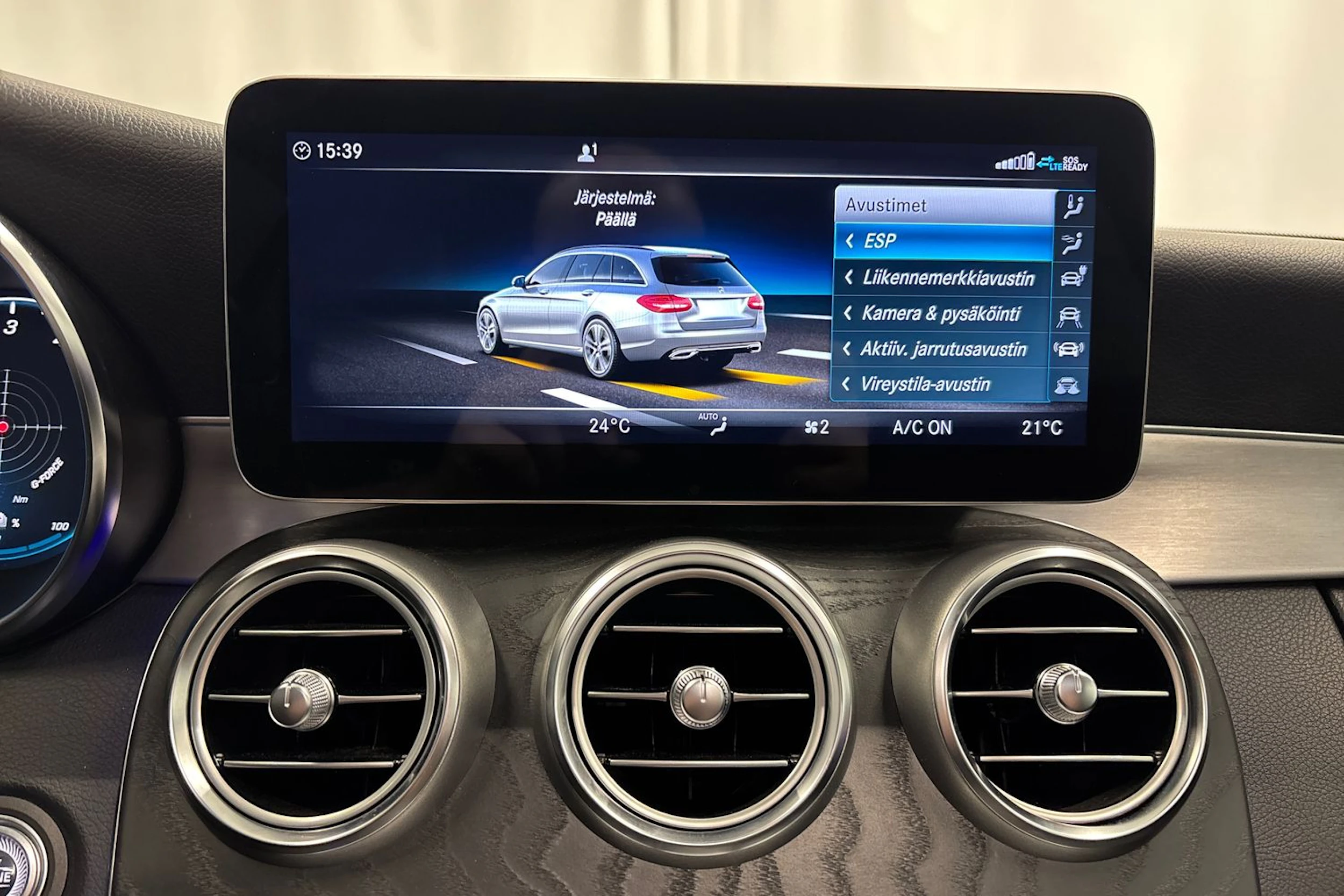 musta Mercedes-Benz C 2020 kuva 24.