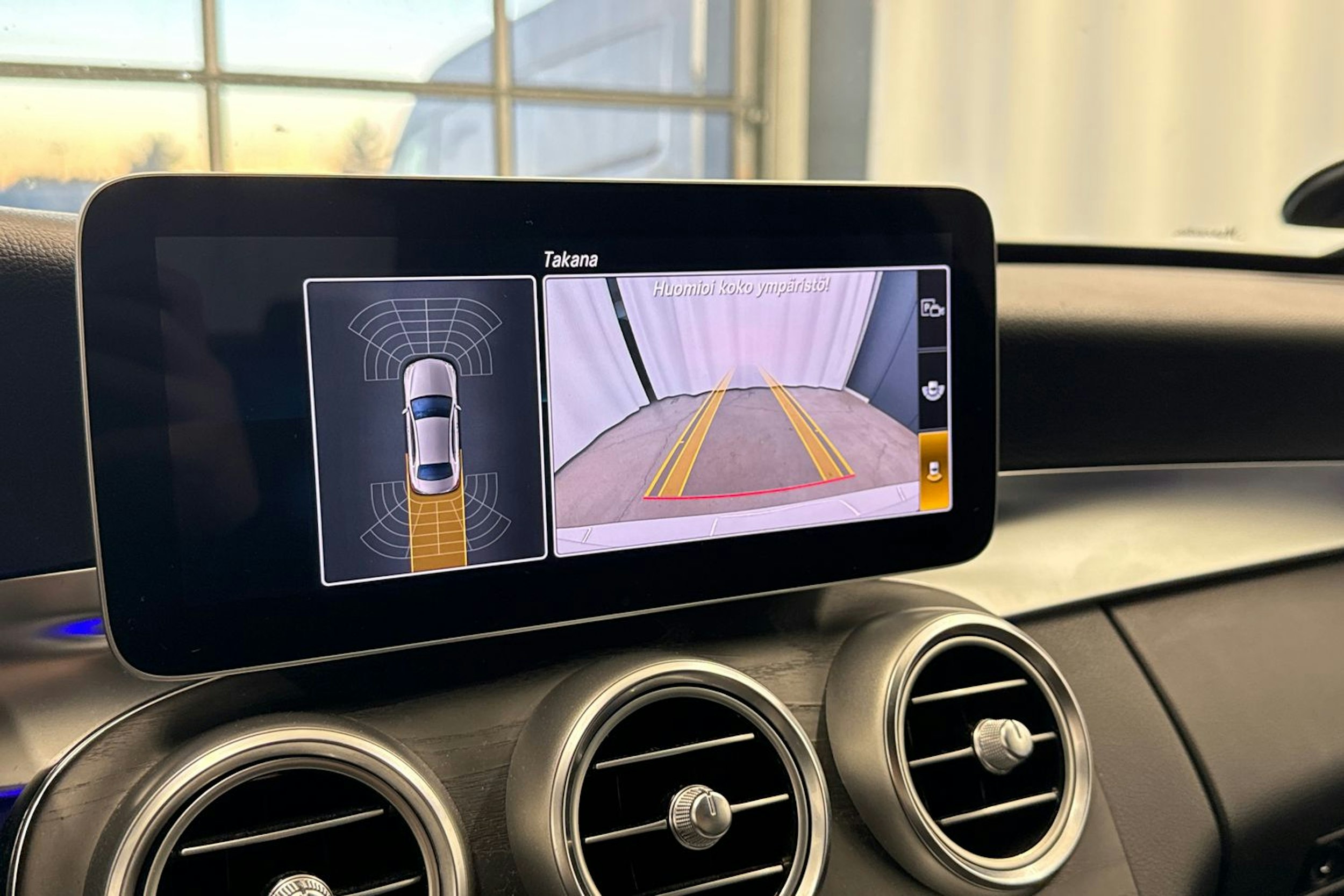 Valkoinen Mercedes-Benz C 2020 kuva 20.